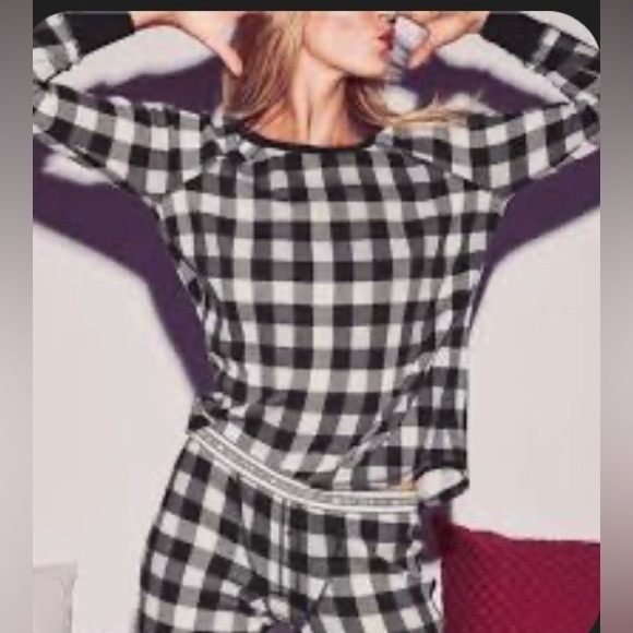 Victoria's Secret Other - Victoria's Secret Black and White Plaid Pajama Set